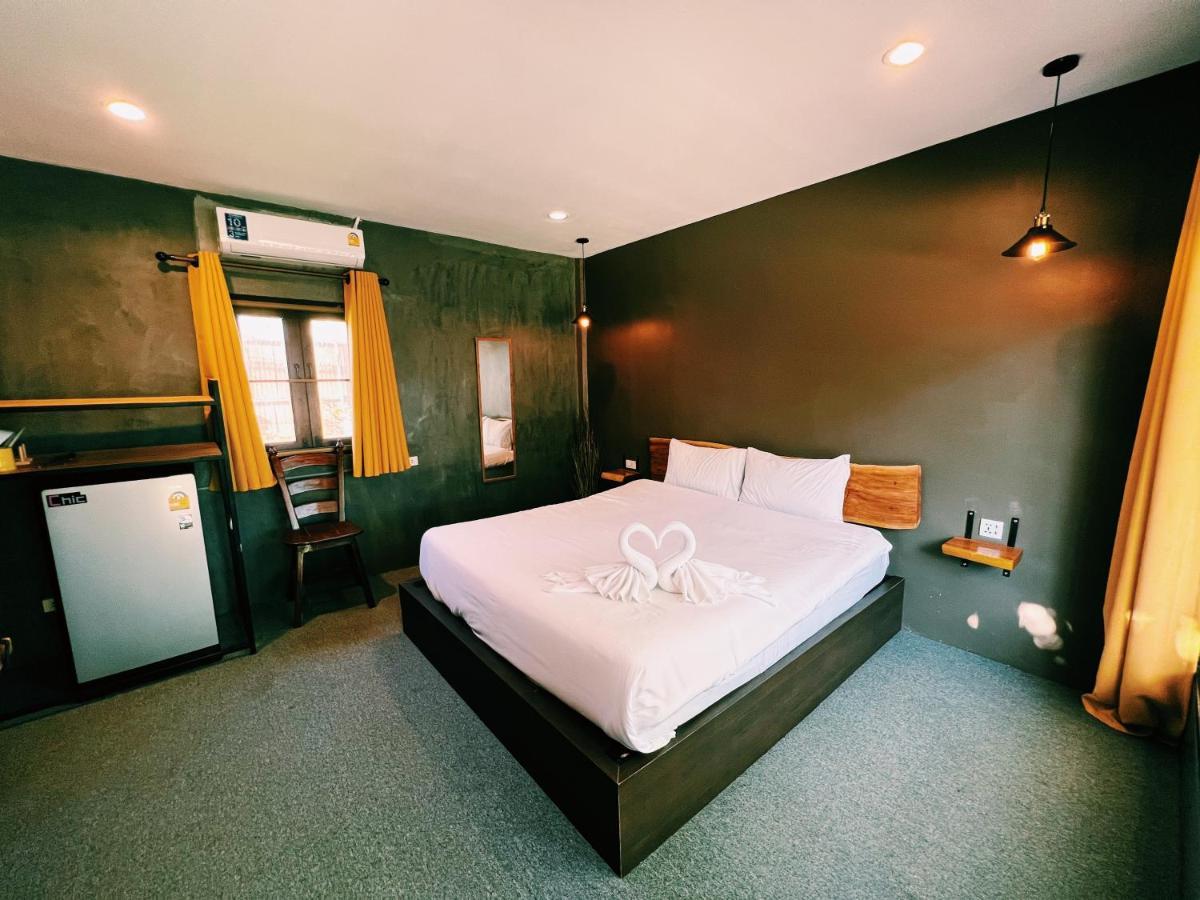 Vivi Hotel Resort Phuket Exterior foto